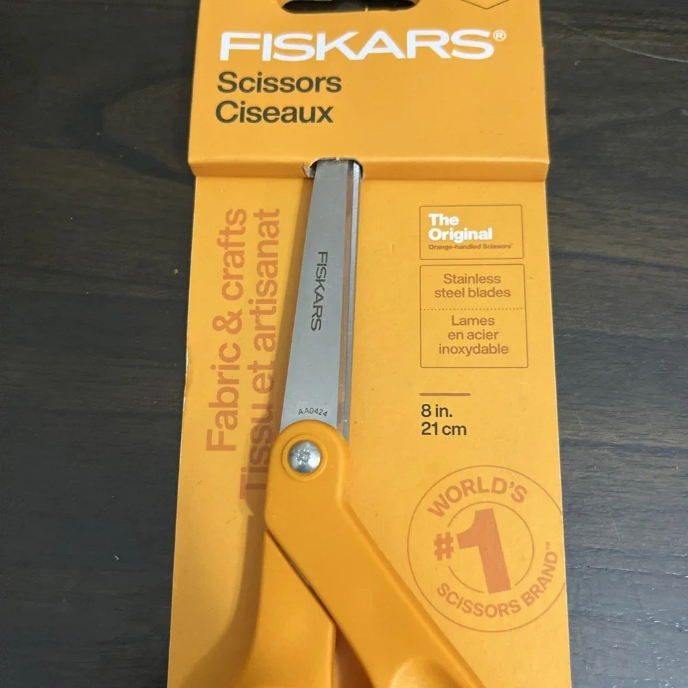 FISKARS PINKING SHEARS brand new